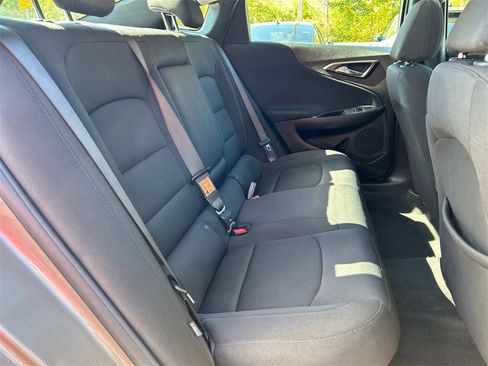 Used 2024 Chevrolet Malibu LT image 17