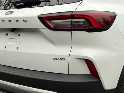 New 2026 Ford Escape Active image 5