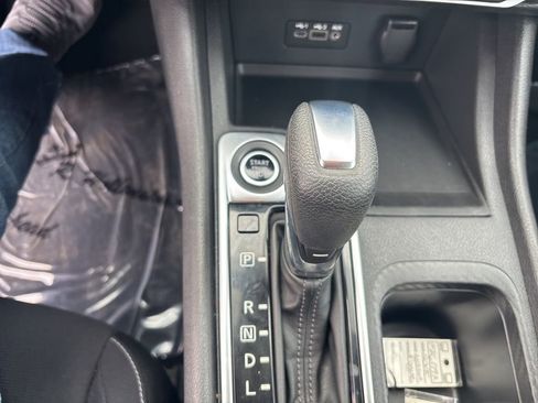 Used 2020 Nissan Sentra SV image 9