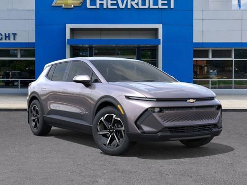 New 2026 Chevrolet Equinox EV LT image 7