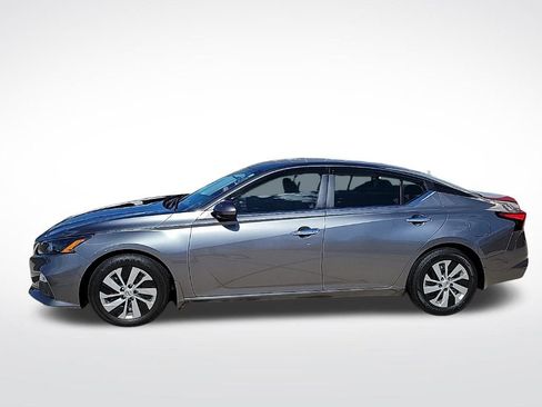 Used 2022 Nissan Altima 2.5 S w/ Driver Assist Package image 2