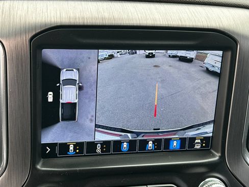 Used 2020 GMC Sierra 2500 Denali w/ Denali Ultimate Package AWD/4WD image 23