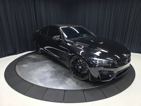 Used 2018 BMW M4 Coupe RWD image 16