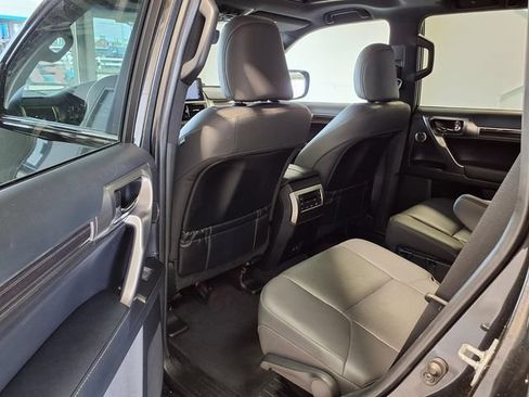 Used 2023 Lexus GX 460 Premium AWD/4WD image 19