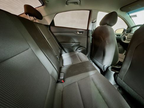 Used 2019 Hyundai Accent SE FWD image 25