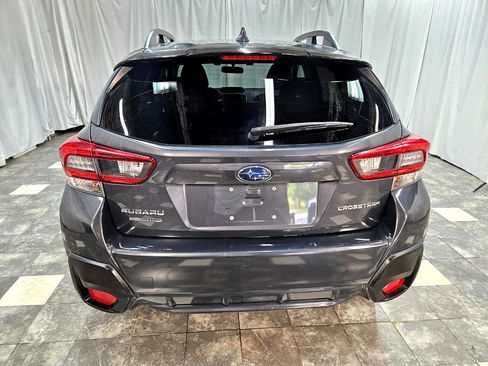Used 2020 Subaru Crosstrek 2.0i Premium w/ Moonroof Package 2 image 4