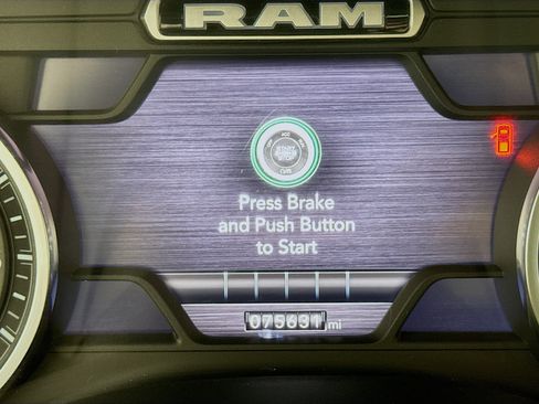 Used 2022 RAM 1500 Big Horn AWD/4WD image 12