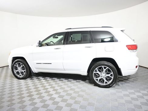 Used 2021 Jeep Grand Cherokee Overland AWD/4WD image 3