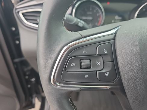 Used 2023 Buick Encore GX Essence w/ Experience Buick Package FWD image 18