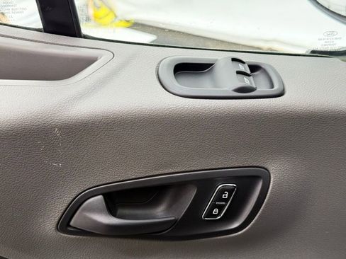 Used 2023 Ford Transit 250 Low Roof AWD w/ Exterior Upgrade Package image 19