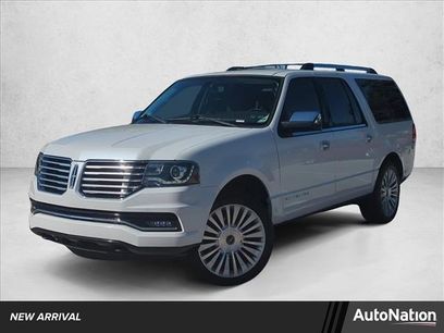 Used 2015 Lincoln Navigator L 4WD w/ Equipment Group 101A Reserve