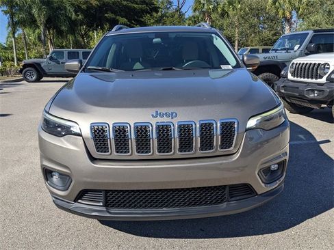 Certified 2019 Jeep Cherokee Latitude w/ Popular Appearance Group image 7