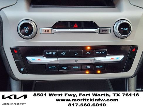 Used 2023 Ford Explorer XLT w/ Equipment Group 202A RWD image 15