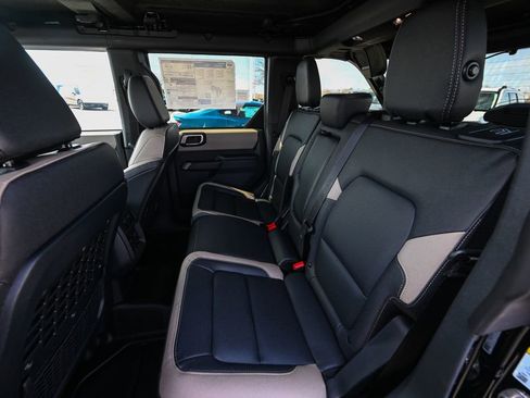New 2026 Ford Bronco Big Bend w/ Black Diamond Package image 18