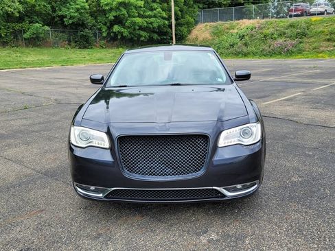 Used 2016 Chrysler 300 Limited w/ Driver Convenience Group AWD/4WD image 4