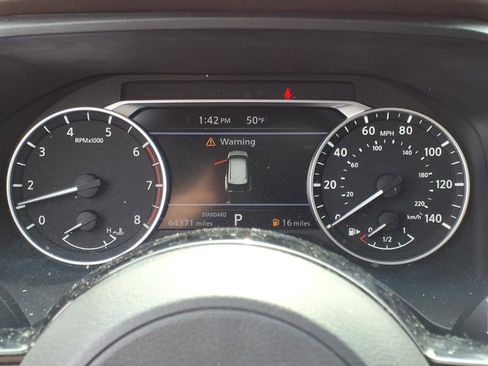 Used 2021 Nissan Rogue SV w/ Premium Package image 17