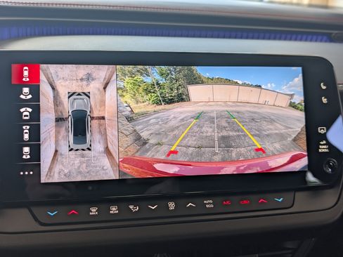 Used 2024 Dodge Charger R/T w/ Plus Group image 26