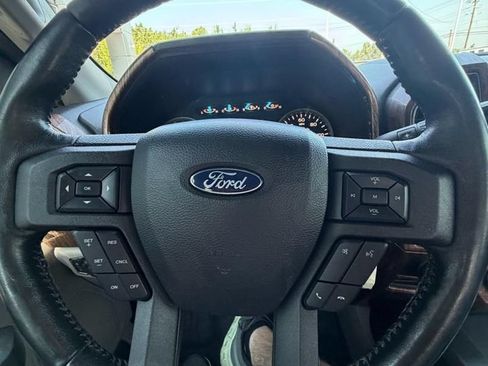 Used 2018 Ford F150 XLT w/ Equipment Group 302A Luxury AWD/4WD image 11