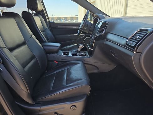 Used 2020 Jeep Grand Cherokee High Altitude RWD image 10
