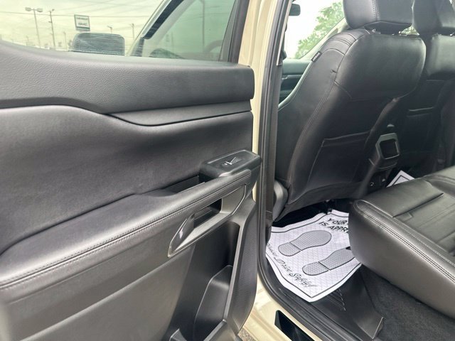 Used 2025 Ford Ranger Lariat w/ Black Appearance Package RWD image 29