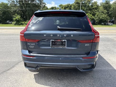 Certified 2024 Volvo XC60 B5 Ultimate w/ Protection Package Premier AWD/4WD image 4