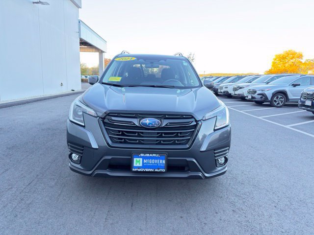 Used 2024 Subaru Forester Premium AWD/4WD image 3
