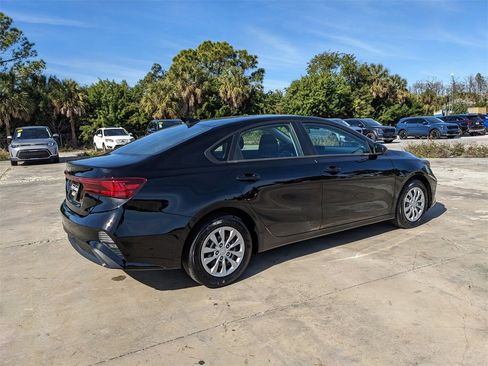 Certified 2024 Kia Forte LX image 9