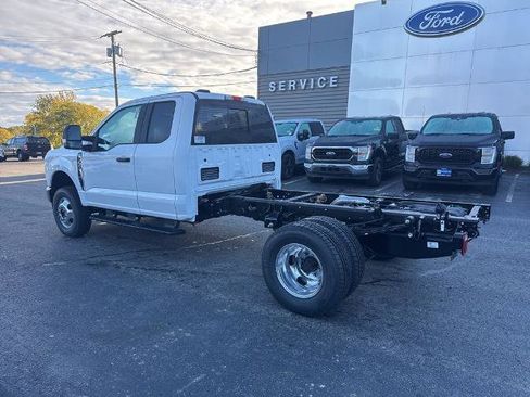 New 2026 Ford F350 XL w/ XL Chrome Package AWD/4WD image 7