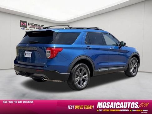 Used 2022 Ford Explorer XLT w/ Equipment Group 202A AWD/4WD image 7