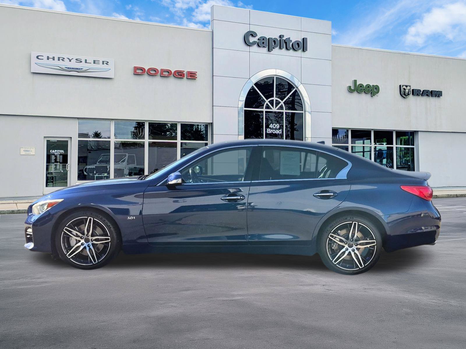 Used 2017 INFINITI Q50 Sport AWD/4WD image 6
