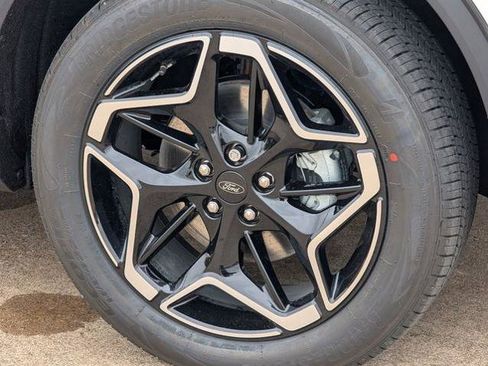 New 2026 Ford Escape Platinum image 9