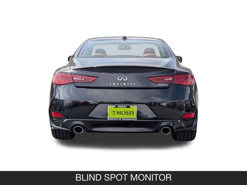 Used 2022 INFINITI Q60 Red Sport 400 w/ Carbon Fiber Package RWD image 10