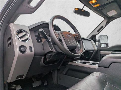 Used 2012 Ford F250 Lariat w/ Chrome Pkg image 9