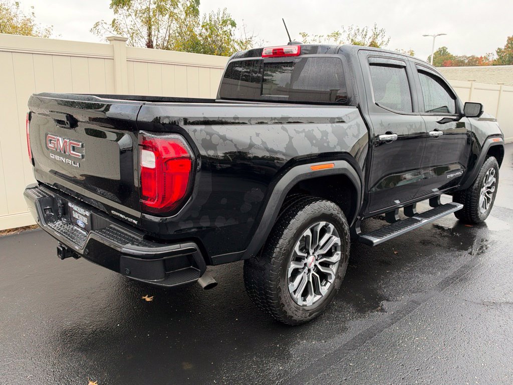 Used 2023 GMC Canyon Denali AWD/4WD image 4