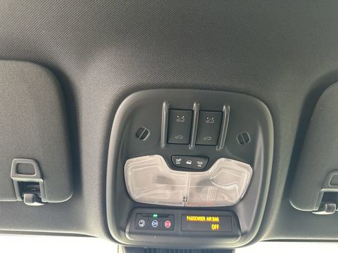 New 2026 GMC Canyon Elevation w/ Convenience Package image 24