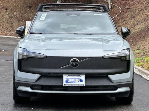 New 2026 Volvo EX30 Cross Country Ultra AWD/4WD image 3