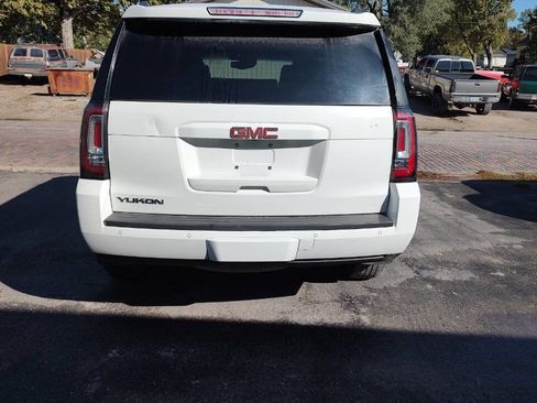 Used 2015 GMC Yukon SLE w/ Convenience Package image 6