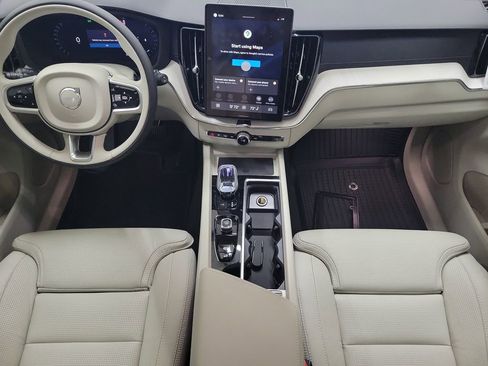 New 2026 Volvo XC60 B5 Ultra w/ Protection Package Premier AWD/4WD image 16