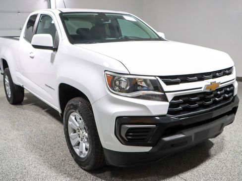 Used 2021 Chevrolet Colorado LT w/ Safety Package image 5