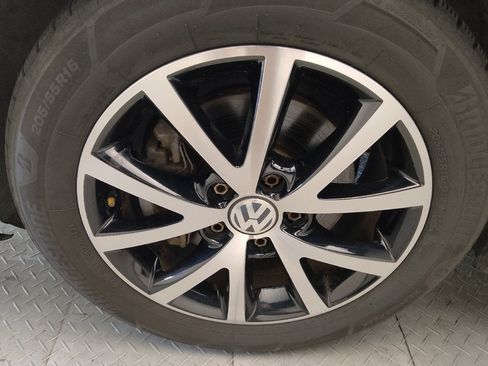 Used 2018 Volkswagen Jetta SE FWD image 31