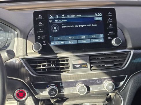 Used 2022 Honda Accord Sport image 17