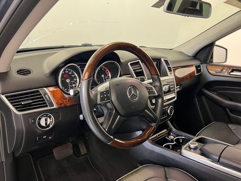 Used 2014 Mercedes-Benz ML 350 2WD image 3