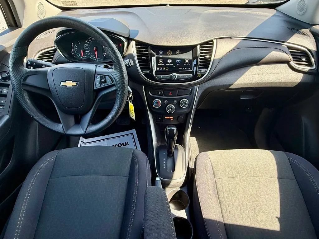 Used 2019 Chevrolet Trax LS FWD image 17