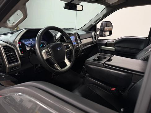 Used 2019 Ford F250 Lariat AWD/4WD image 14