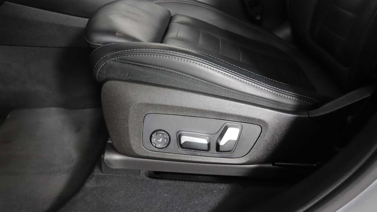 Used 2019 BMW X3 xDrive30i w/ Premium Package AWD/4WD image 21
