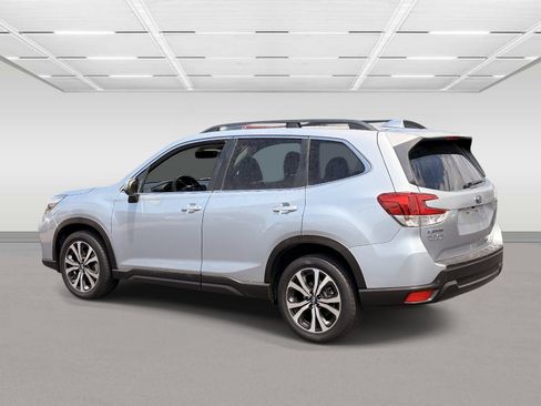 Used 2020 Subaru Forester Limited w/ Popular Package #3 AWD/4WD image 3