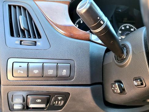 Used 2012 Hyundai Equus Signature image 15