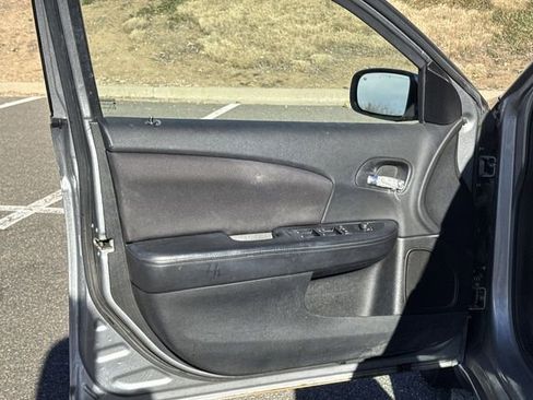 Used 2013 Chrysler 200 LX image 18