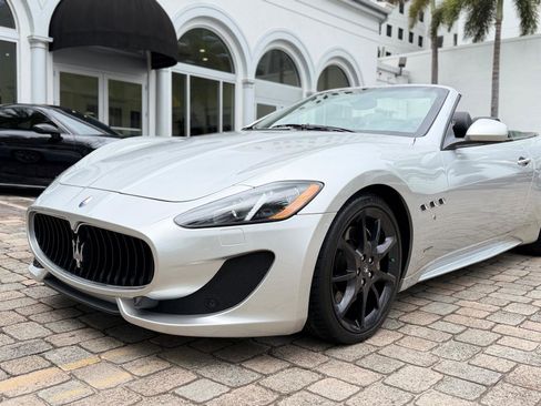 Used 2013 Maserati GranTurismo Sport RWD image 3