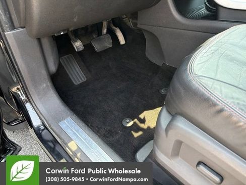 Used 2013 Ford Edge Limited AWD/4WD image 26